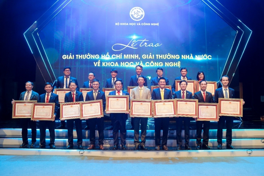 Tổng Giám đốc PVEP nhận Giải thưởng Hồ Chí Minh cho Cụm công trình Dầu khí trọng điểm