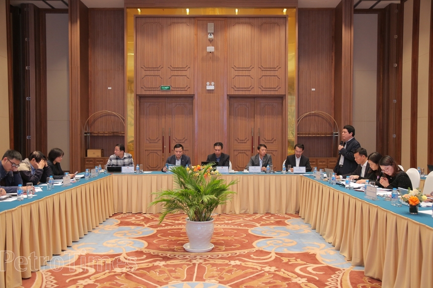 Cần sớm sửa đổi quy định đầu tư ra nước ngoài trong hoạt động dầu khí