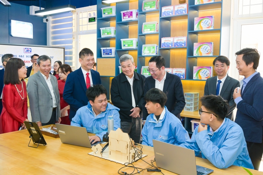 Petrovietnam/PVEP đồng hành phát triển không gian giáo dục STEM tại Hải Phòng