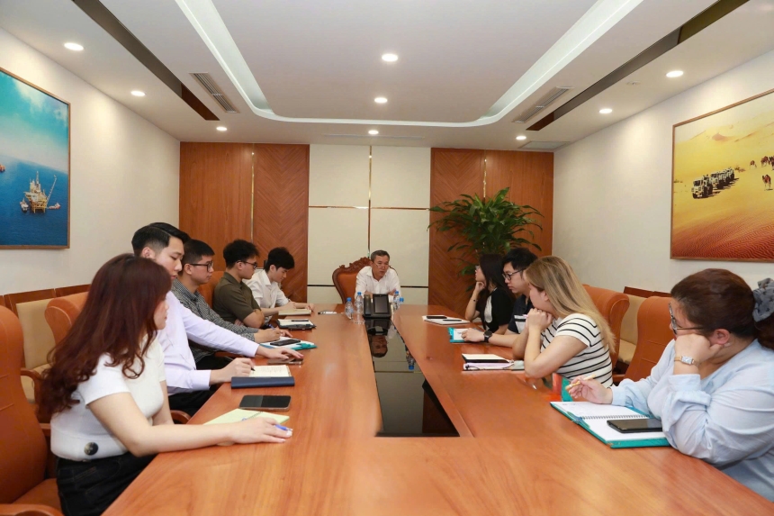 LÃNH ĐẠO CẤP CAO TRUYỀN CẢM HỨNG, NÂNG CAO NĂNG LỰC ĐỘI NGŨ NHÂN VIÊN TÀI NĂNG Phần 14: “Xu hướng dài hạn của ngành năng lượng”